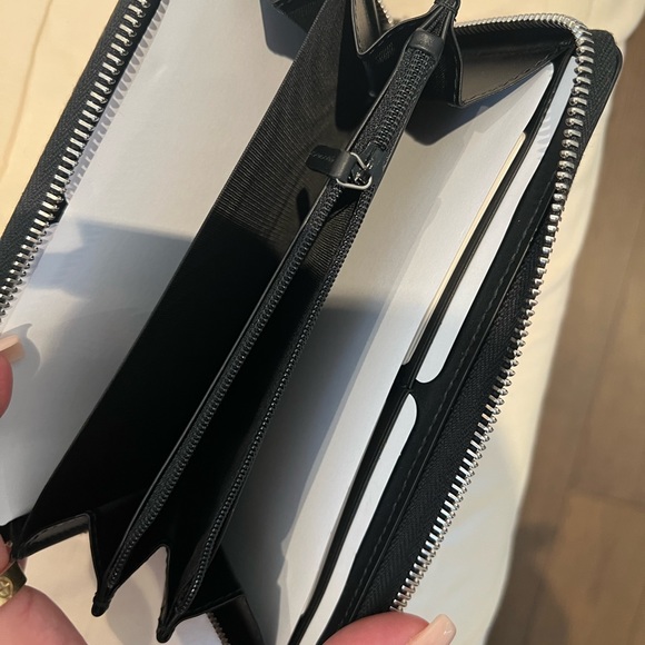 Gucci wallet - Picture 3 of 3